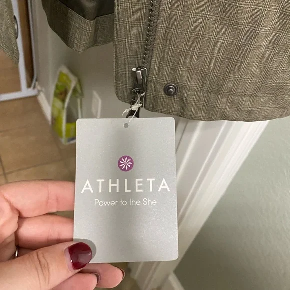 Athleta Midtown Rain Jacket *BRAND NEW* - Picture 4 of 6
